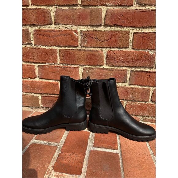 Ann Taylor Loft $156 Lug Chelsea Boots black size 8.5 NEW - Picture 4 of 12